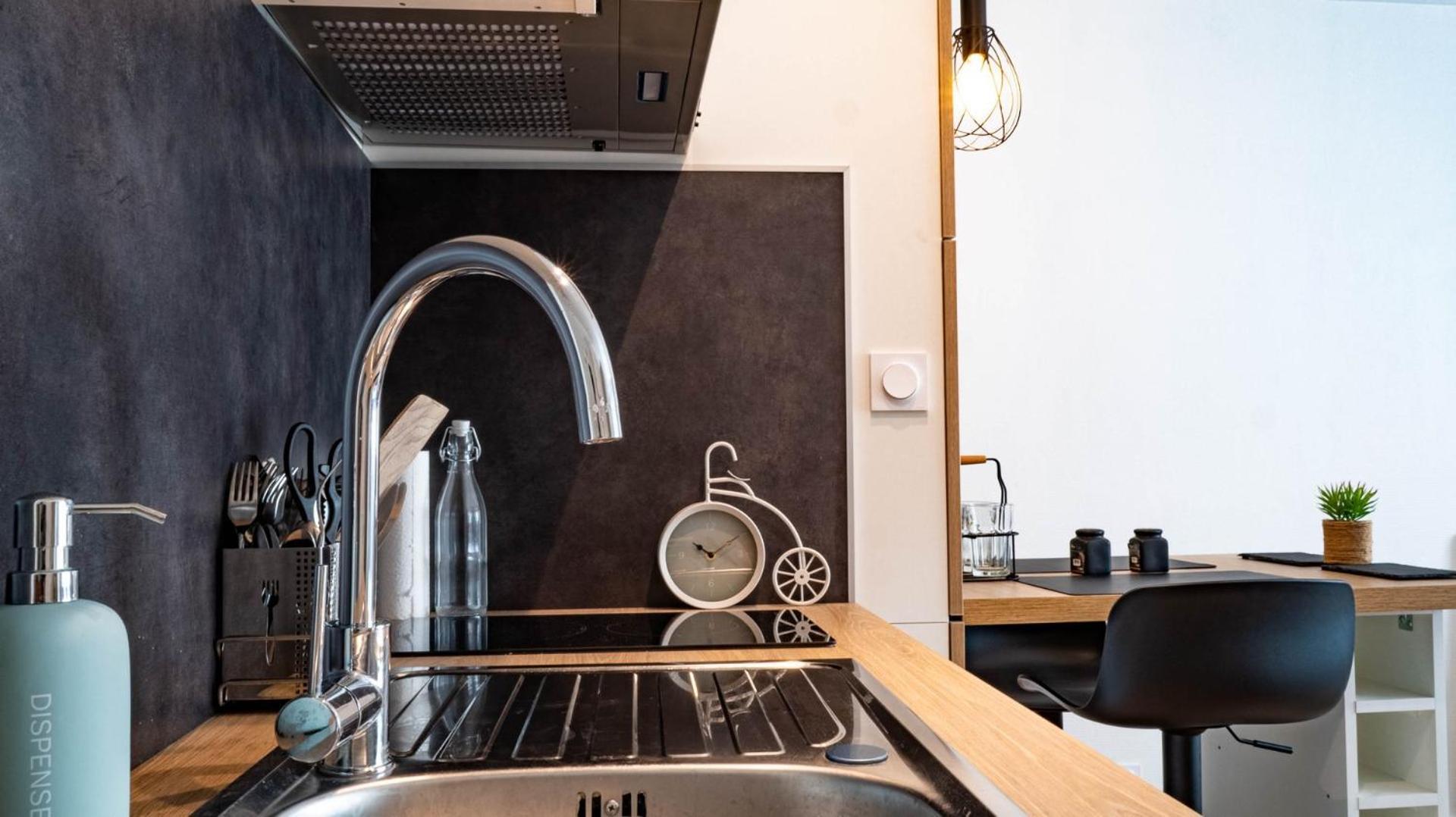 Le Petit Hotel - Superbe Studio Entierement Neuf Poitiers Eksteriør bilde