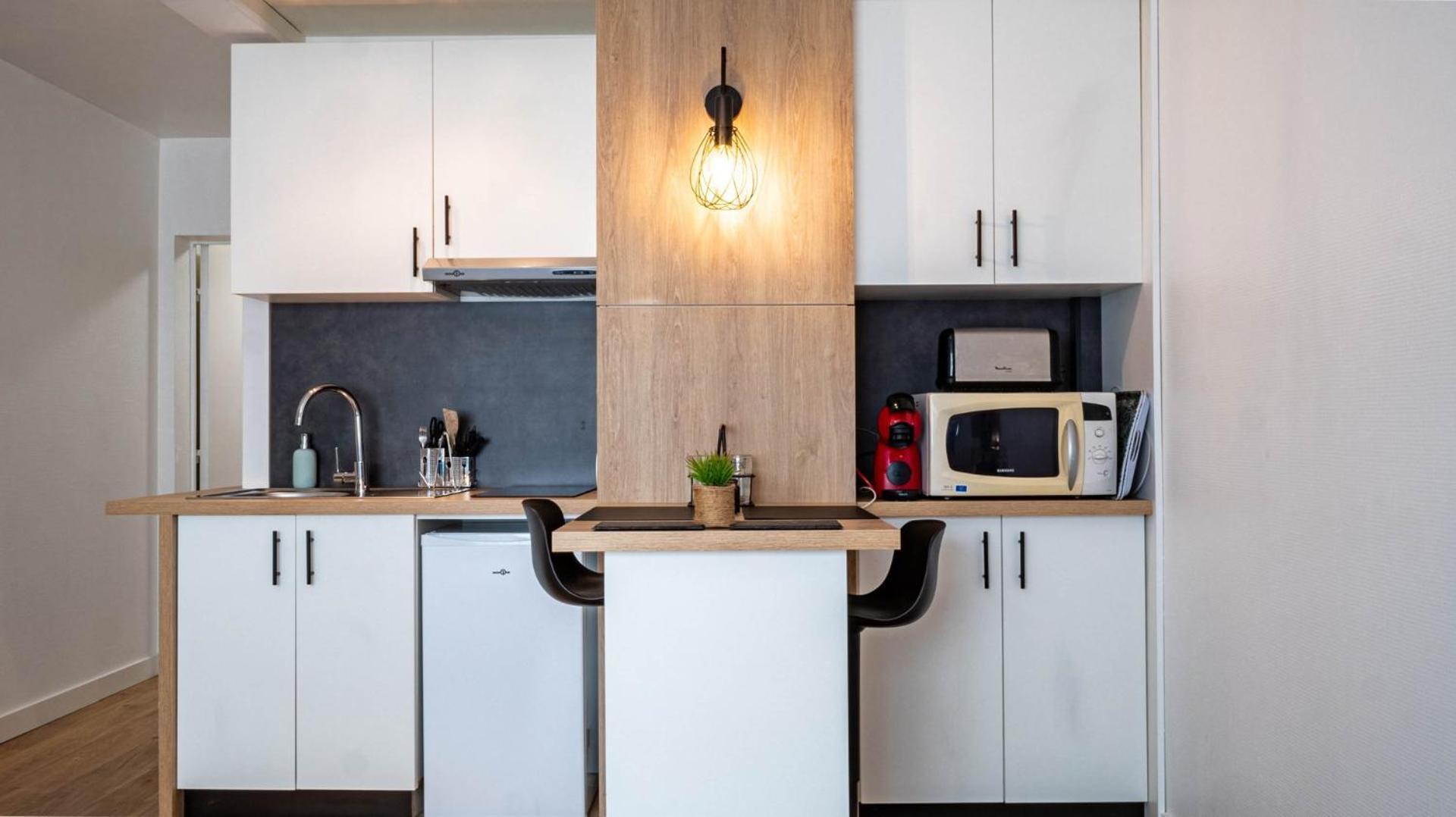 Le Petit Hotel - Superbe Studio Entierement Neuf Poitiers Eksteriør bilde